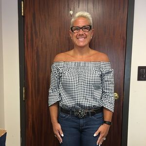 Meet your Posher, Jennifer